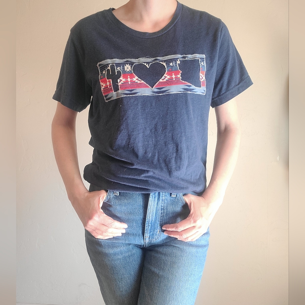 Secret Treasures Blue and Red Short Sleeve Tee with Graphic Design